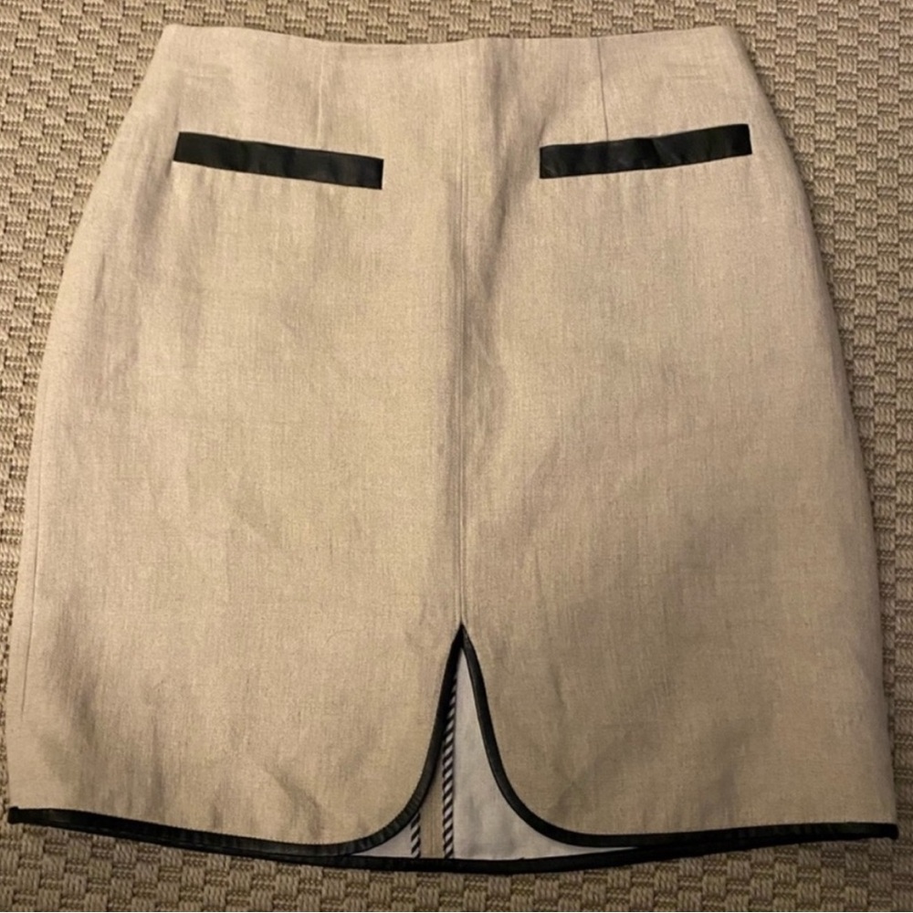 L'AGENCE Natural Linen Skirt with Vegan leather piping